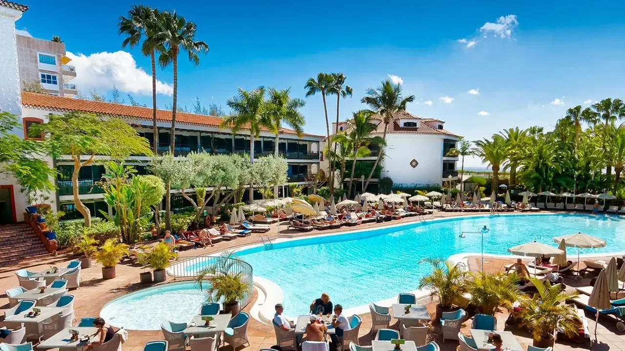 Hotel Parque Tropical