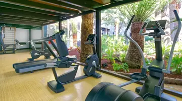 Hotel Parque Tropical