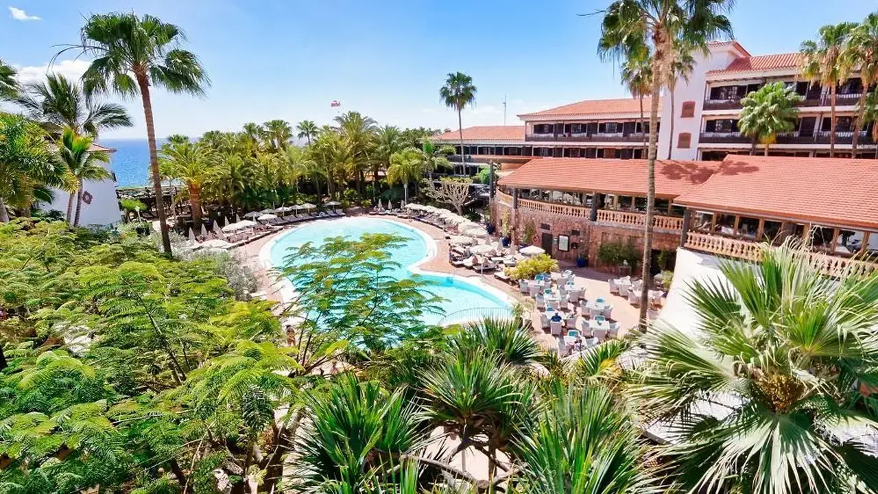 Hotel Parque Tropical