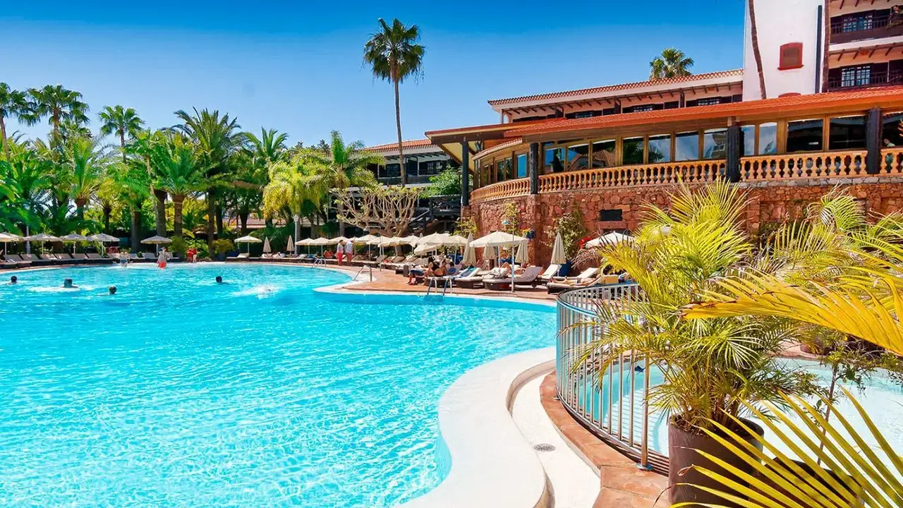 Hotel Parque Tropical