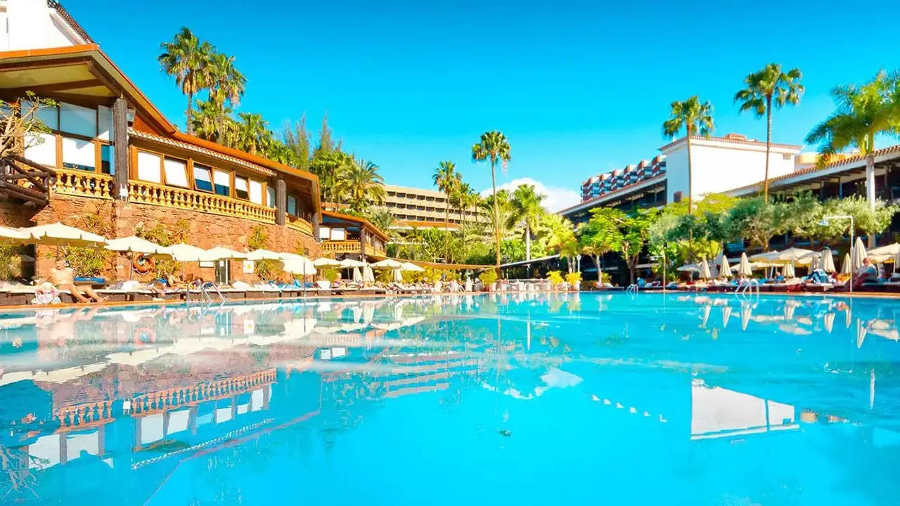 Hotel Parque Tropical