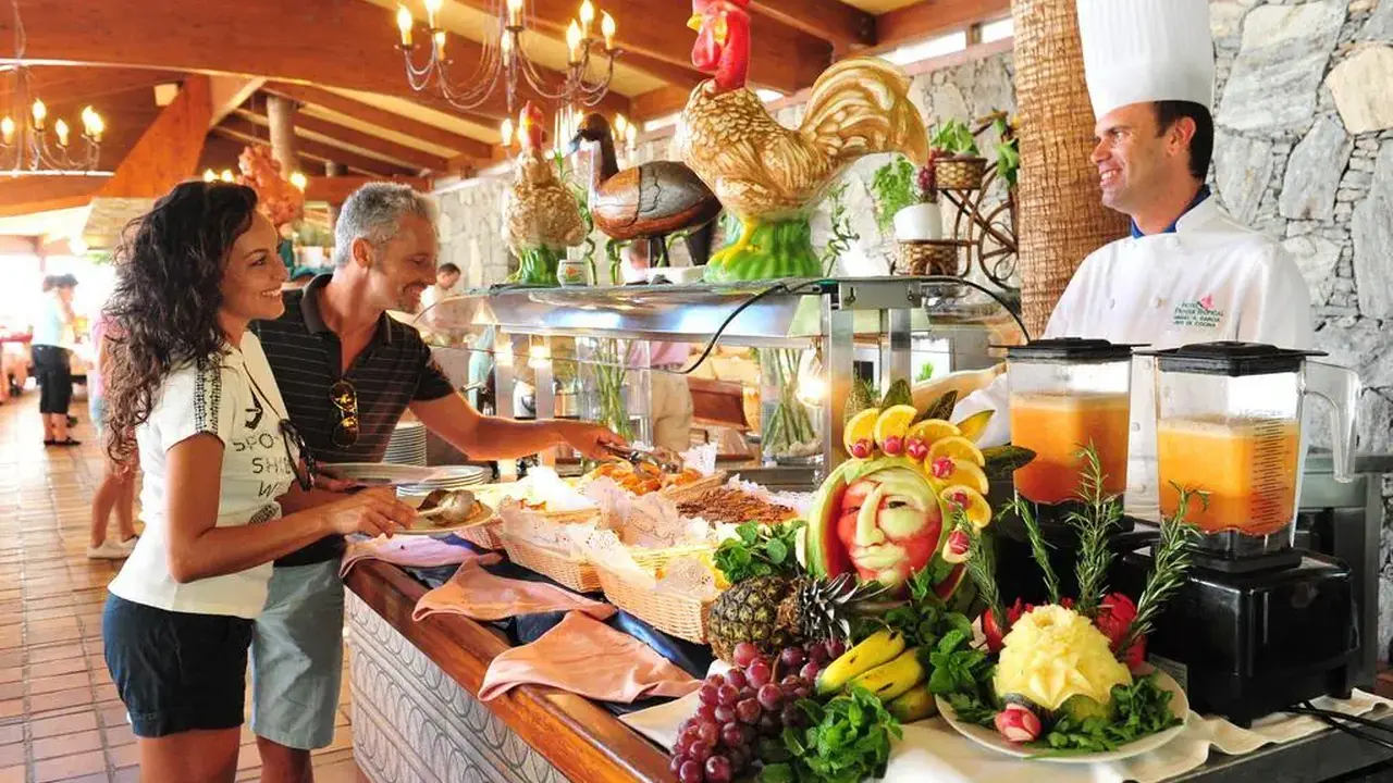 Hotel Parque Tropical