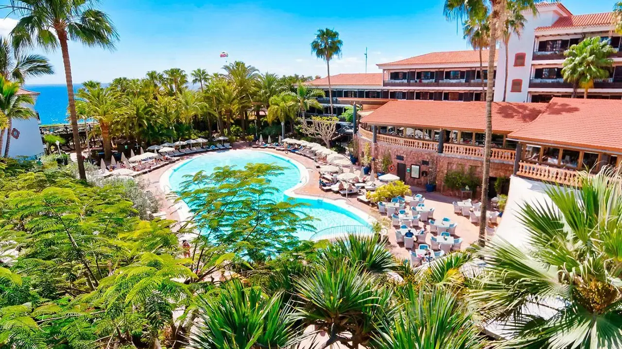 Hotel Parque Tropical