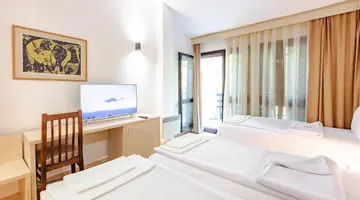 Hotel Pela