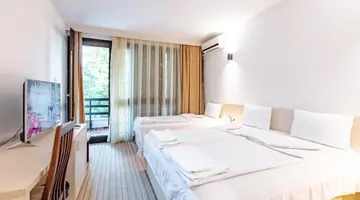 Hotel Pela