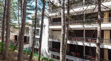 Hotel Pela