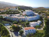 Hotel Peninsula Resort & Spa