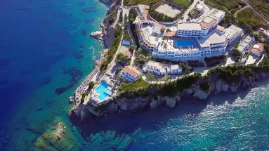 Hotel Peninsula Resort & Spa