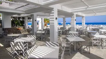 Hotel Peninsula Resort & Spa