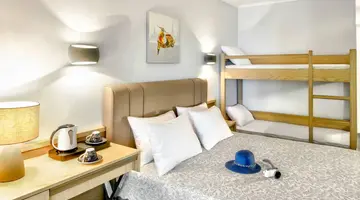 Hotel Philoxenia
