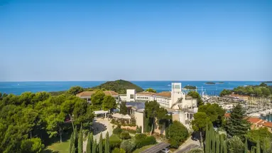 HOTEL PINETA***