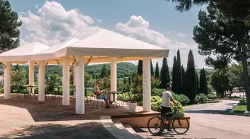 HOTEL PINETA***