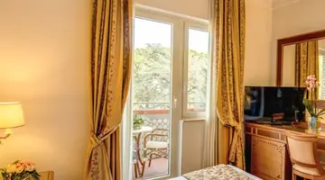 Hotel Pinewood Roma