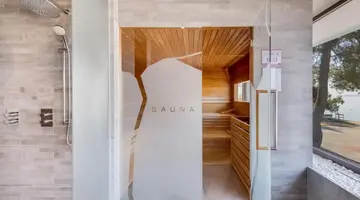 Hotel Pinija