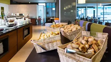 Hotel Pinija