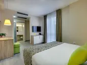 HOTEL PINIJA****