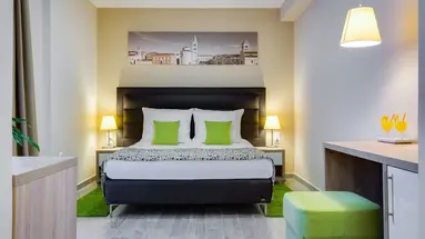 HOTEL PINIJA****