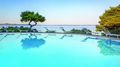 HOTEL PINIJA****
