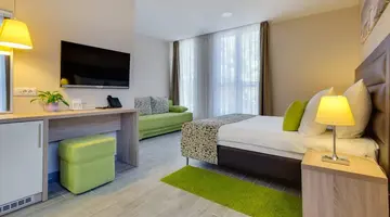 Hotel Pinija