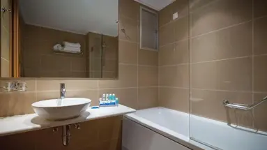 HOTEL PLAKA