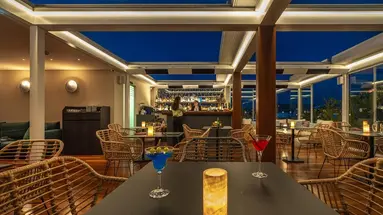 HOTEL PLAKA