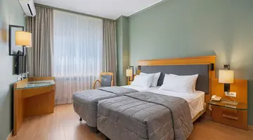 HOTEL PLAKA