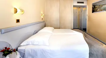 Hotel PLAVI Plava Laguna