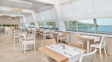 Hotel PLAVI Plava Laguna