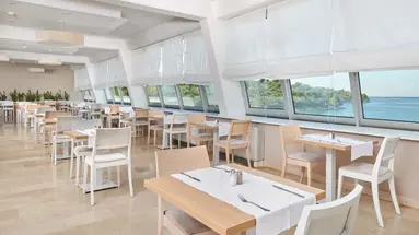 Hotel PLAVI Plava Laguna