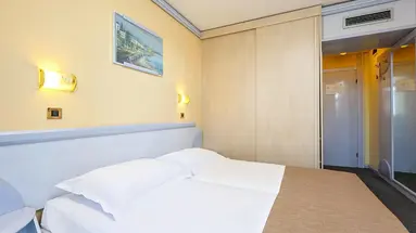 Hotel PLAVI Plava Laguna