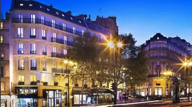 Hotel Plaza Elysees