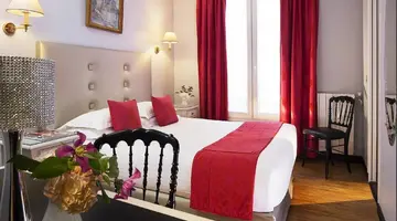 Hotel Plaza Elysees