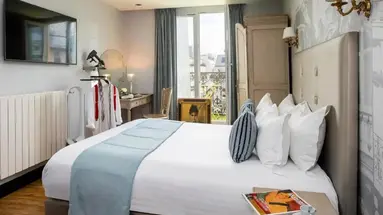 Hotel Plaza Elysees
