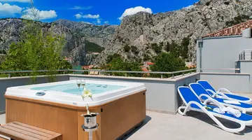 Hotel Plaza Omis