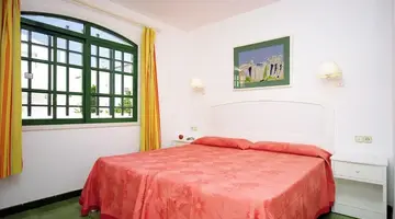 Hotel Plaza Palmeras