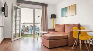 Hotel Plaza Palmeras