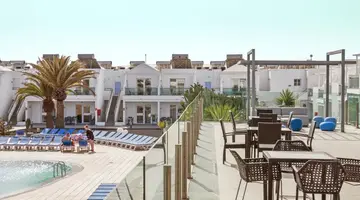Hotel Plaza Palmeras