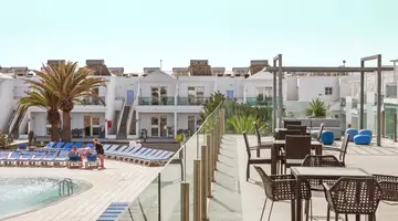 Hotel Plaza Palmeras