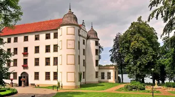 Hotel Podewils Zamek Rycerski w Krągu