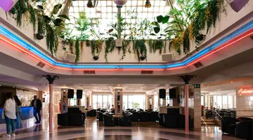 Hotel Port Fiesta Park