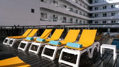Hotel Port Fiesta Park