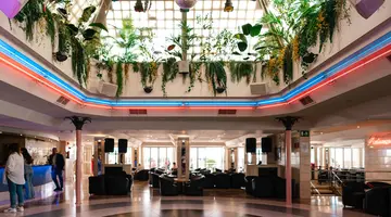 Hotel Port Fiesta Park