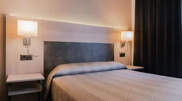 Hotel Port Fiesta Park