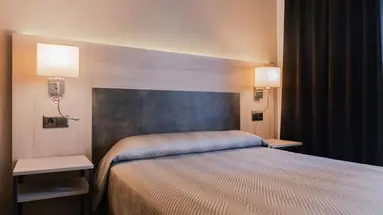 Hotel Port Fiesta Park