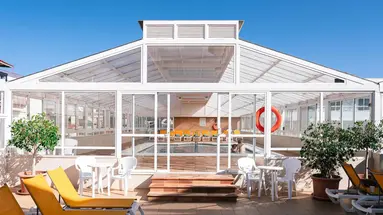 Hotel Port Fiesta Park
