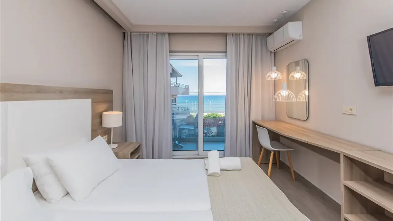 Hotel Porto Planos Beach