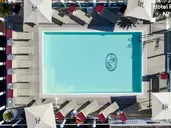 Hotel President