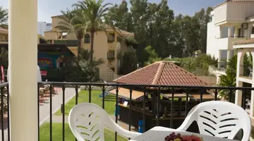 Hotel Puente Real