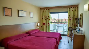 Hotel Puente Real
