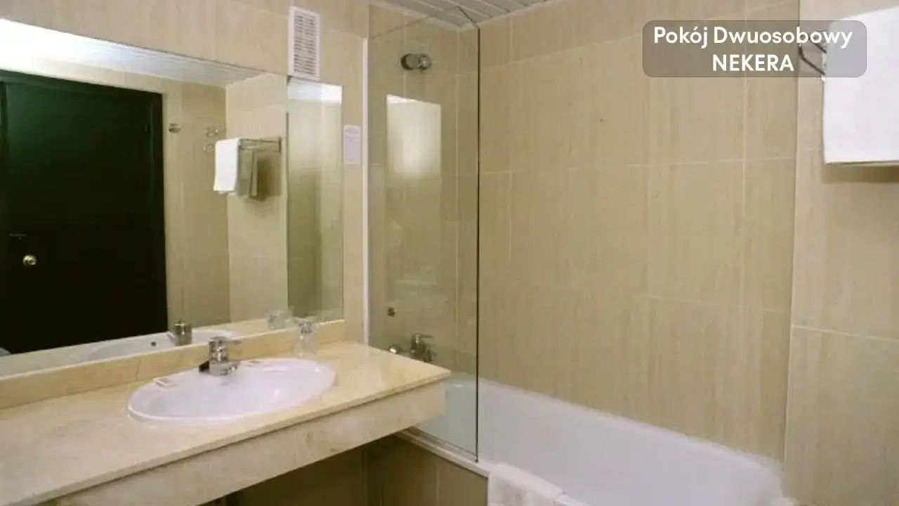 Hotel Puente Real